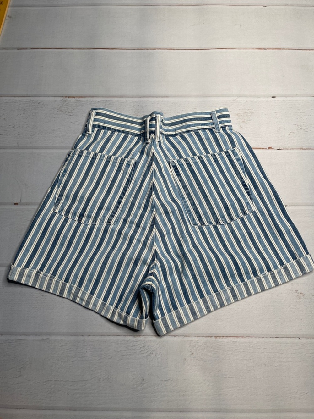 Vintage Lee Jean Shorts 26 Stripes Blue High Waist Cuffed Hem 90s Mom Dungarees - Picture 6 of 9